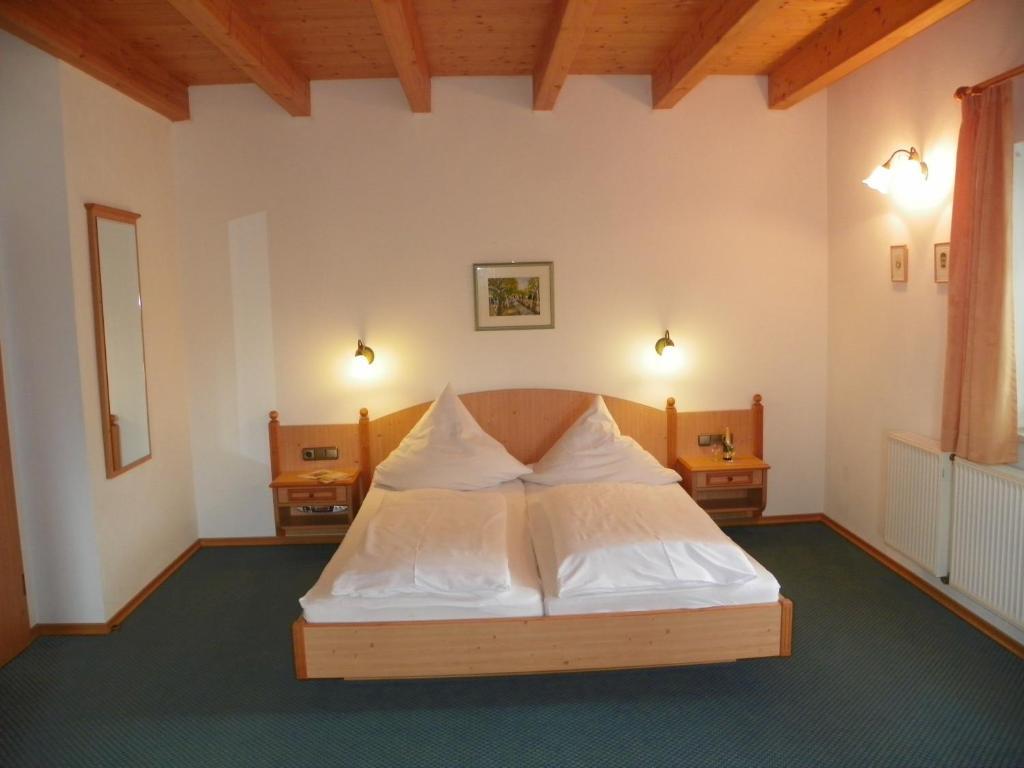 Landhotel Steigerwaldhaus Burghaslach Pokój zdjęcie